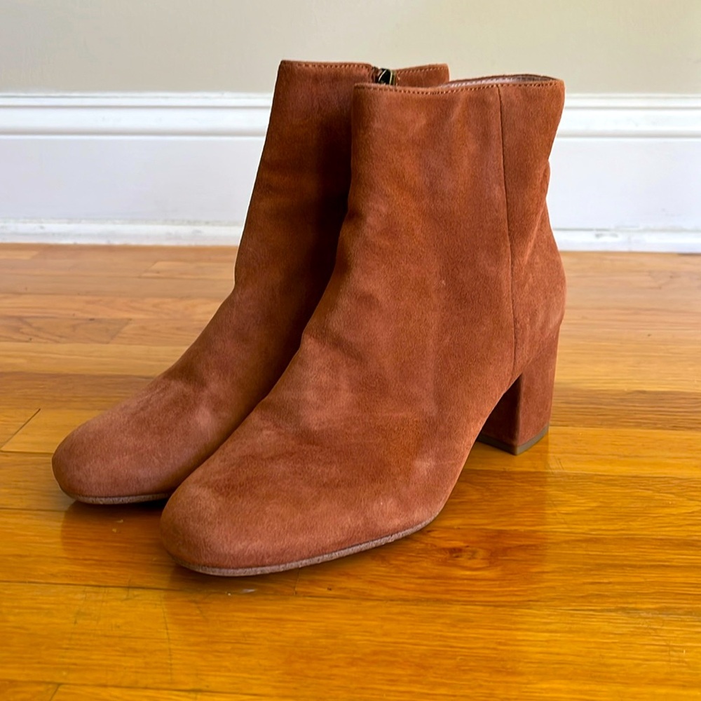 Halogen Brown Suede Ankle Boots
